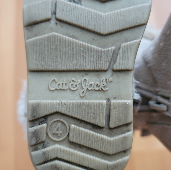 Cat&Jack Toddler Girls Boots Sz 4 Tan Suede like Side Zip Pull on Shoes Faux Fur - Picture 11 of 12